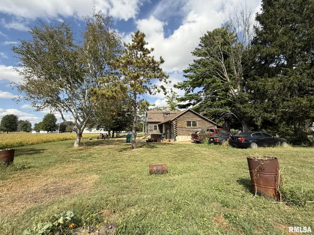 $87,500 | 360 West Broadway Street, Roseville, IL 61473