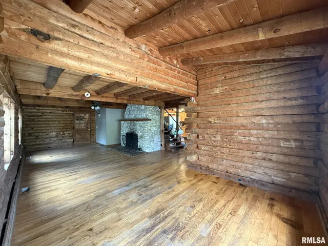 $87,500 | 360 West Broadway Street, Roseville, IL 61473