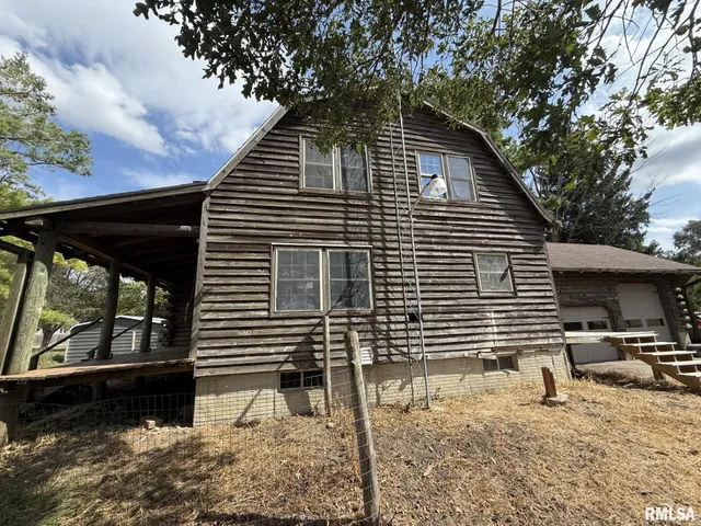 $87,500 | 360 West Broadway Street, Roseville, IL 61473