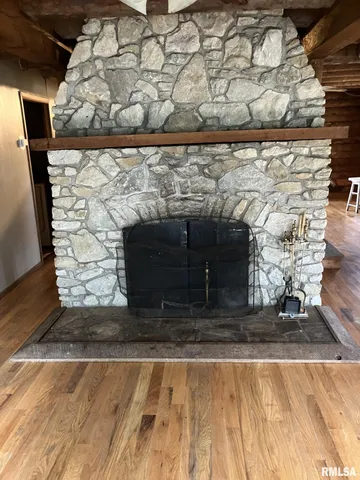 $87,500 | 360 West Broadway Street, Roseville, IL 61473