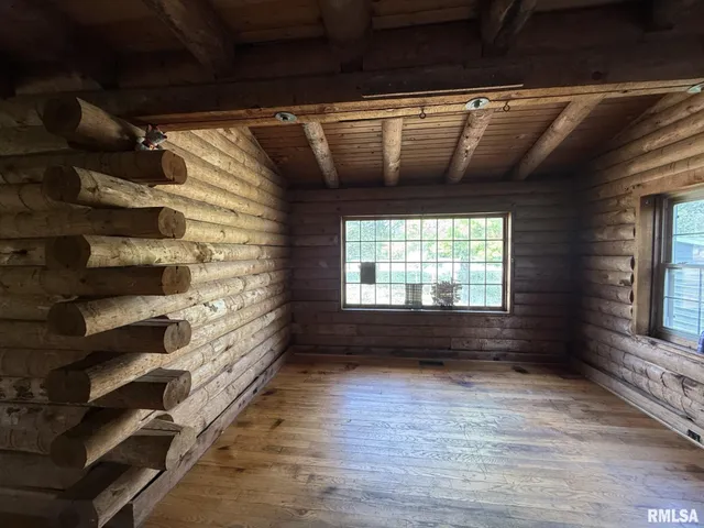 $87,500 | 360 West Broadway Street, Roseville, IL 61473