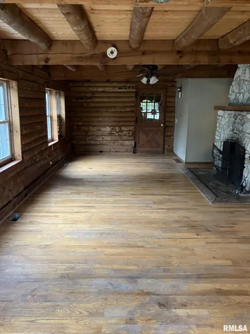 $87,500 | 360 West Broadway Street, Roseville, IL 61473