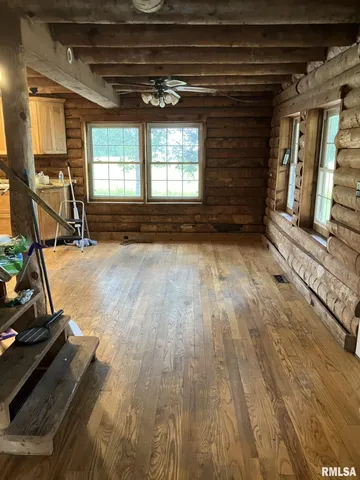 $87,500 | 360 West Broadway Street, Roseville, IL 61473