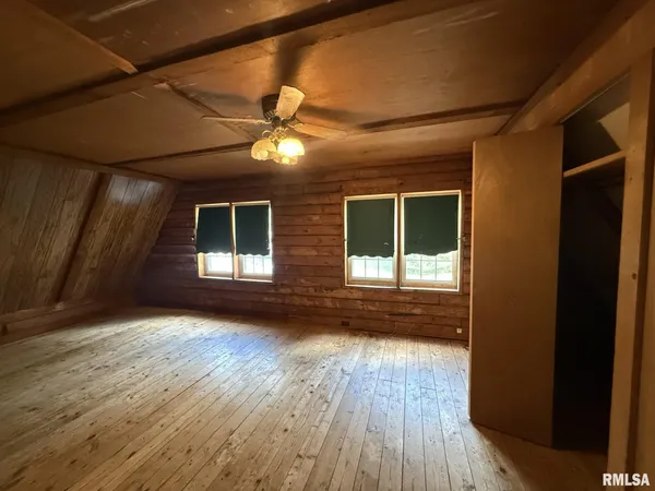 $75,000 | 360 West Broadway Street, Roseville, IL 61473