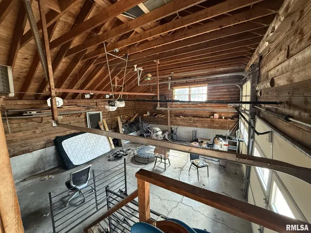 $87,500 | 360 West Broadway Street, Roseville, IL 61473