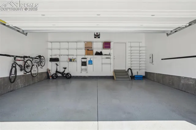 a view of a room with an empty space