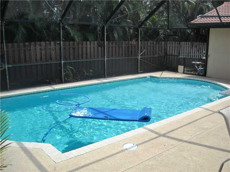 23309 Lago Mar Circle Boca Raton, FL 33433 - Photo 12 of 25 Pool