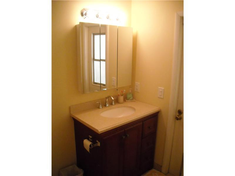 23309 Lago Mar Circle Boca Raton, FL 33433 - Photo 14 of 25 Cabana Bath
