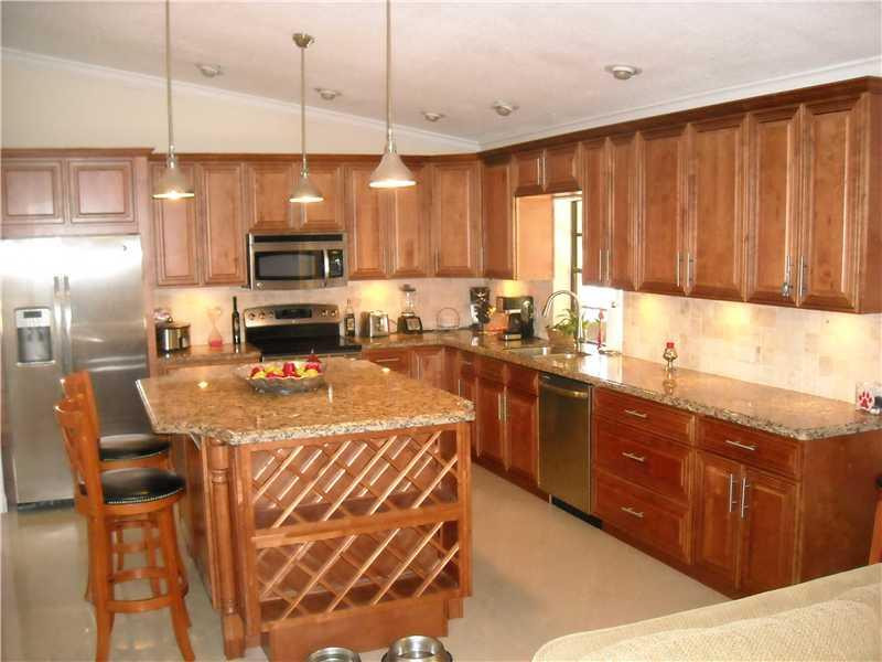 23309 Lago Mar Circle Boca Raton, FL 33433 - Photo 2 of 25 Kitchen