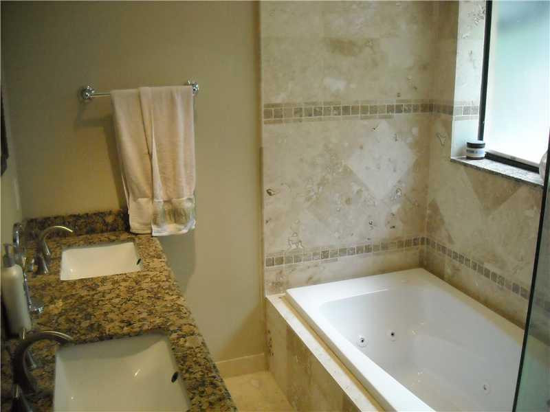 23309 Lago Mar Circle Boca Raton, FL 33433 - Photo 21 of 25 Master Bath/Spa