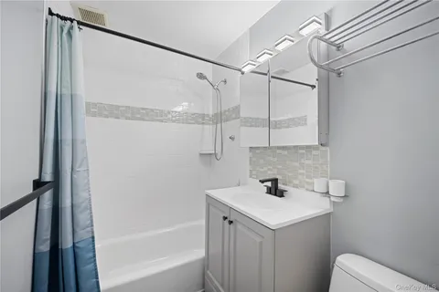 $480,000 | 75-34 Bell Boulevard, Unit LD | Oakland Gardens