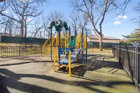 $480,000 | 75-34 Bell Boulevard, Unit LD | Oakland Gardens