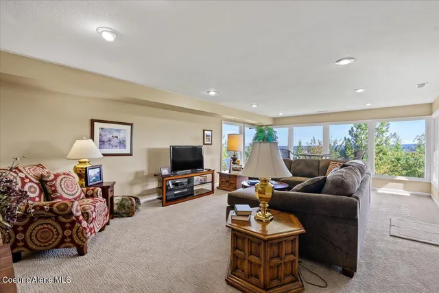 $1,750,000 | 3139 East Hayden View Drive, Coeur D'Alene, ID 83815