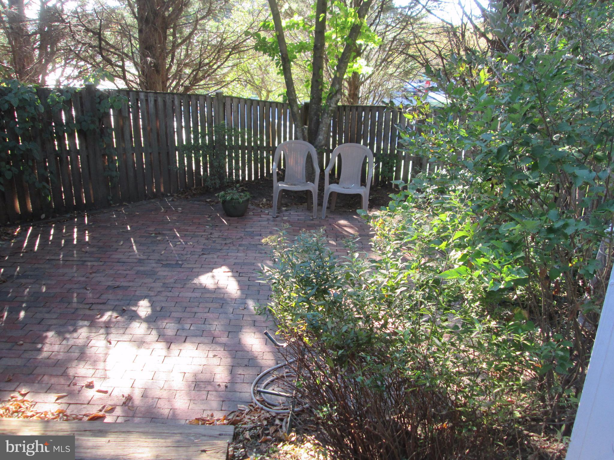 2201 Wimbledon Circle Silver Spring, MD 20906 - Photo 18 of 28 All fenced back yard.