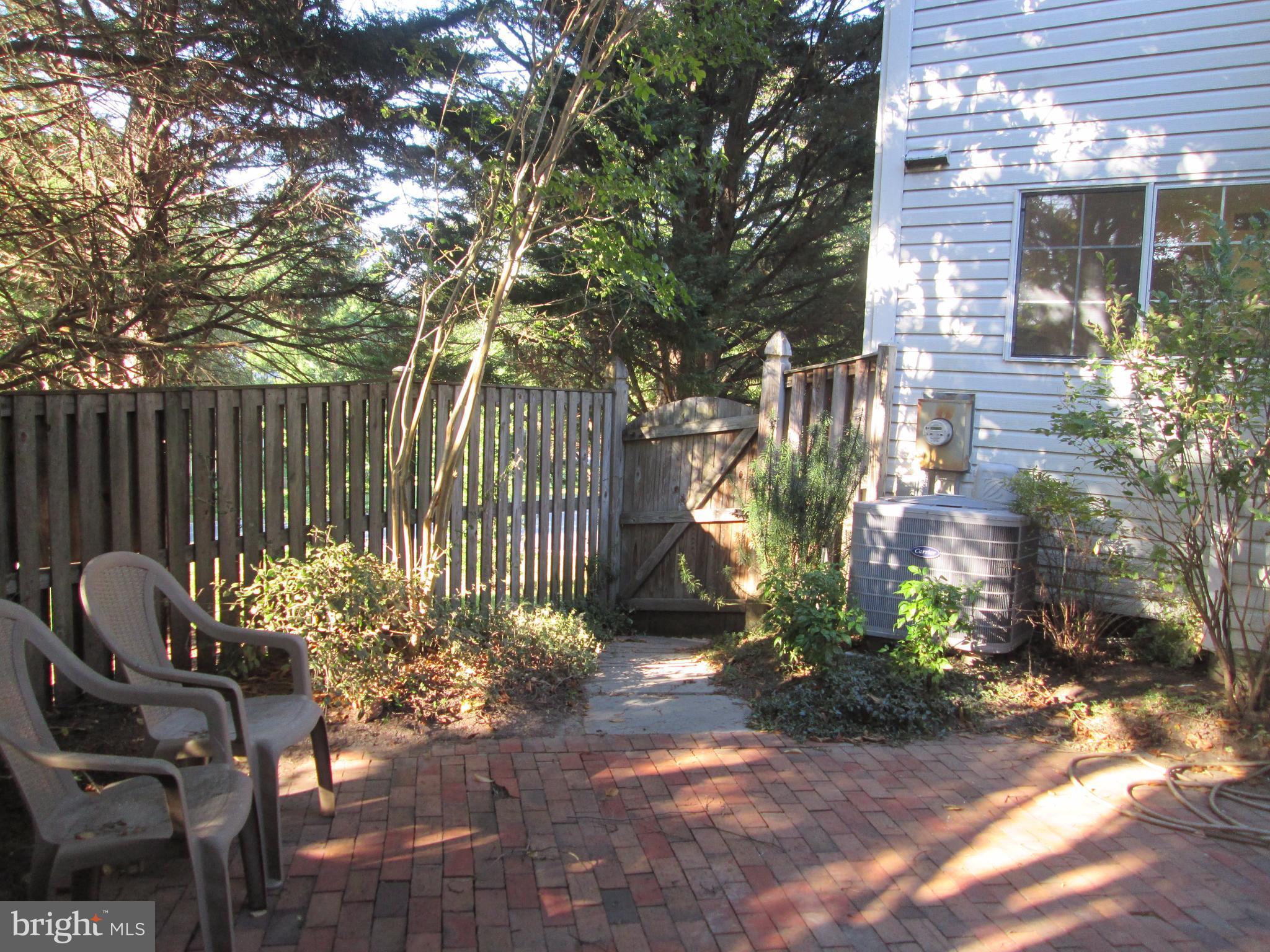 2201 Wimbledon Circle Silver Spring, MD 20906 - Photo 20 of 28 View to the side.