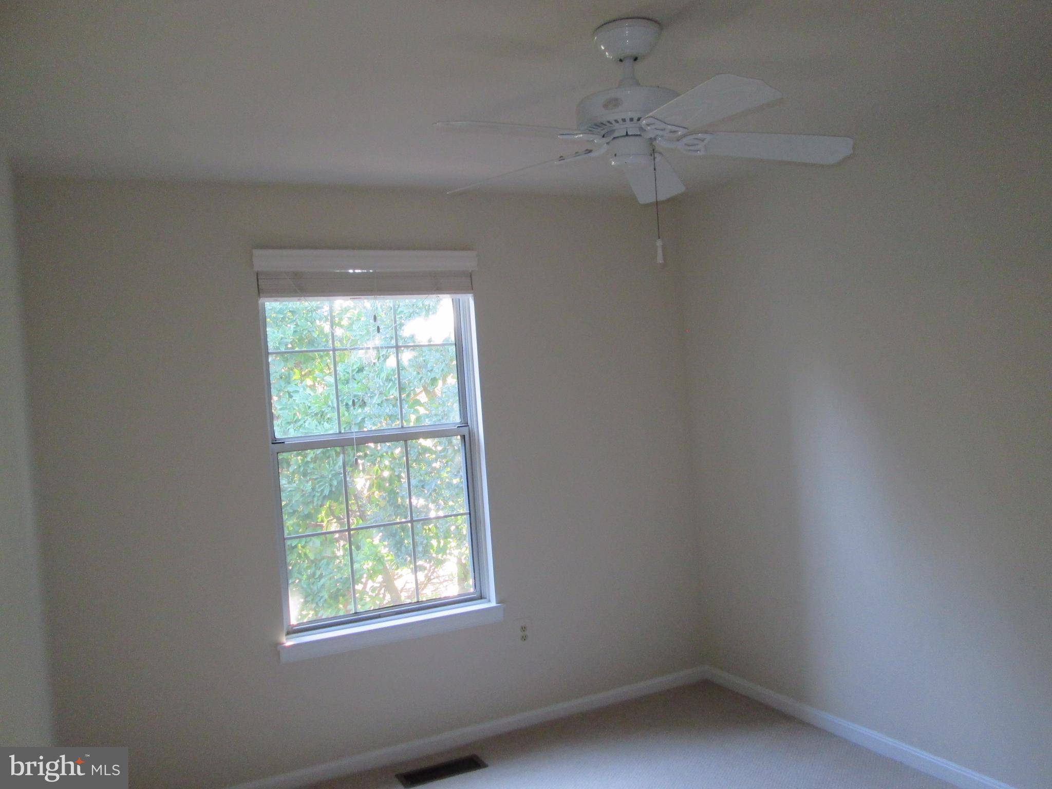 2201 Wimbledon Circle Silver Spring, MD 20906 - Photo 22 of 28 Bedroom