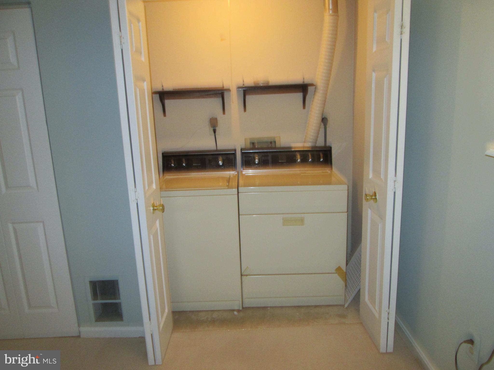 2201 Wimbledon Circle Silver Spring, MD 20906 - Photo 26 of 28 Interior (General)
