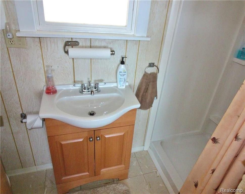 3843 Hunt Road Lapeer, MI 48446 - Photo 12 of 19