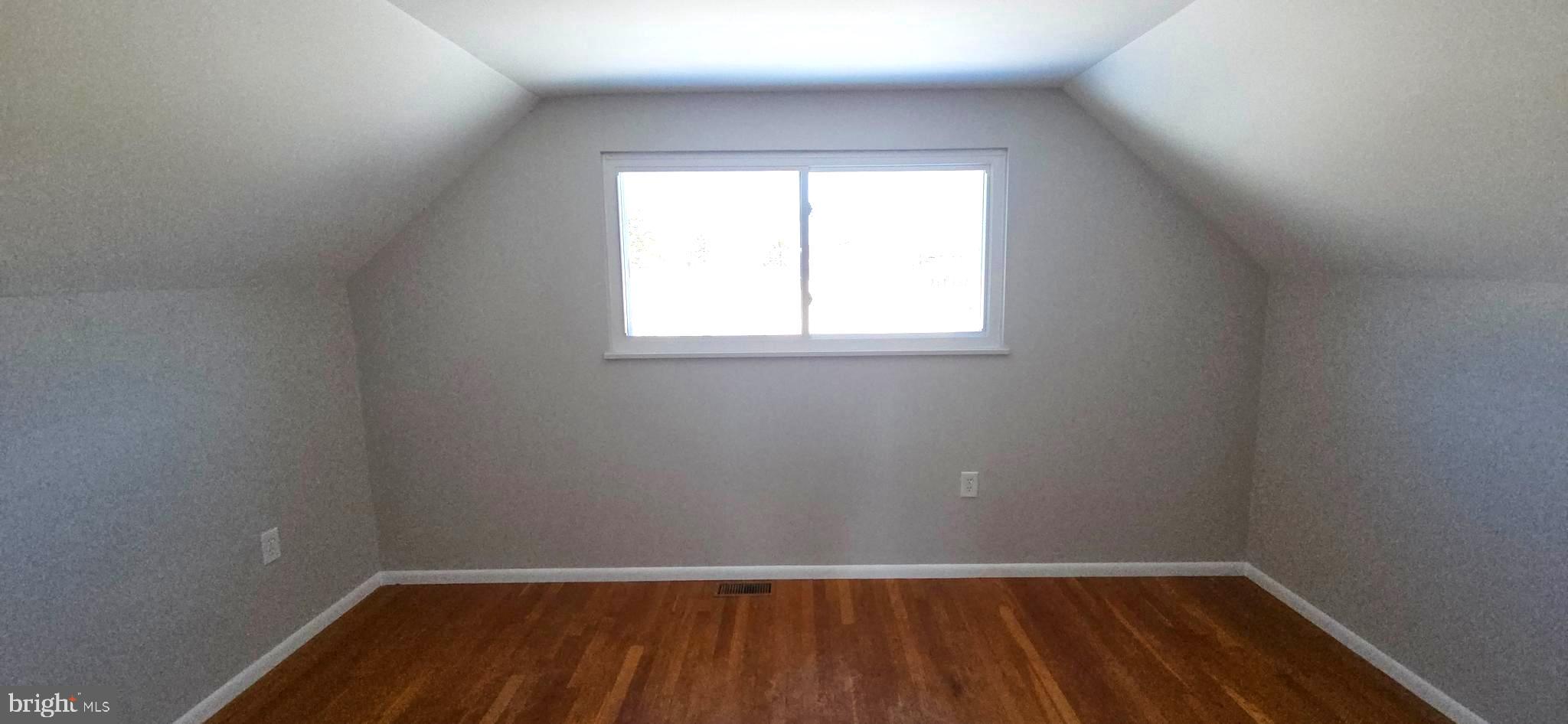 232 Myrtle Avenue Winchester, VA 22601 - Photo 15 of 36 an empty room with a window