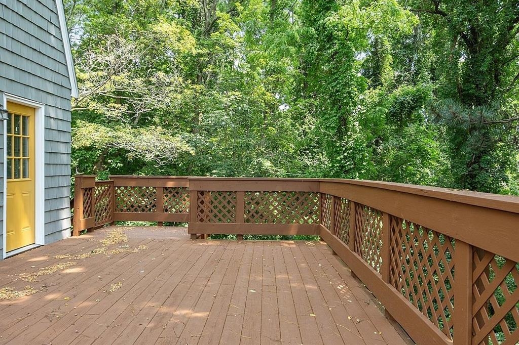 106 North Lowell Road Windham, NH 03087 - Photo 5 of 33