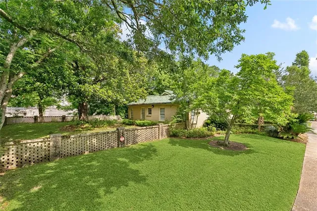 $750,000 | 2 Maryland Drive, New Orleans, LA 70124