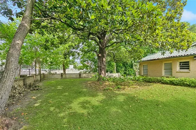 $750,000 | 2 Maryland Drive, New Orleans, LA 70124