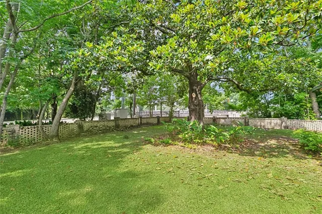 $750,000 | 2 Maryland Drive, New Orleans, LA 70124