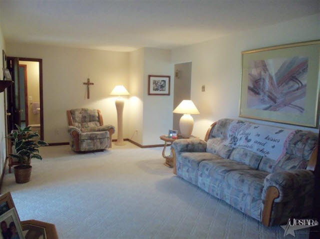 3136 Easterday Road Fort Wayne, IN 46818 - Photo 8 of 25