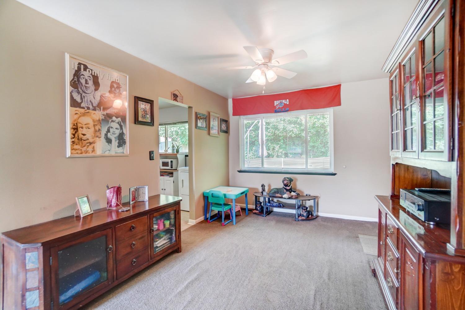 11459 Kenn Road Forest Park, OH 45240 - Photo 7 of 27