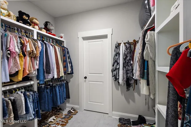 $423,000 | 1254 Creekside Lane, Hernando, MS 38632