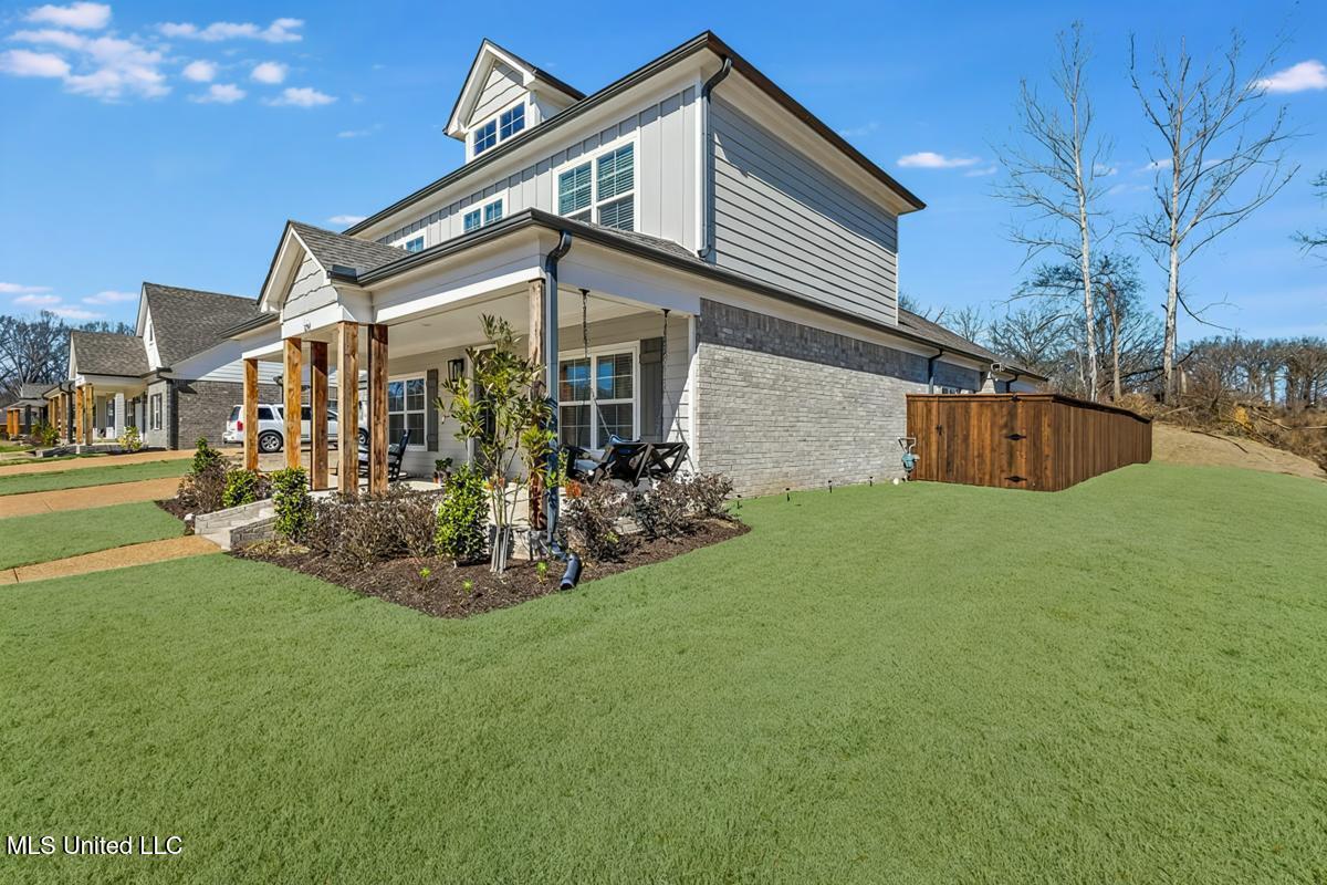 1254 Creekside Lane Hernando, MS 38632 - Photo 2 of 37 86b37579-b5fa-4f05-84c0-7a627ae5c49c