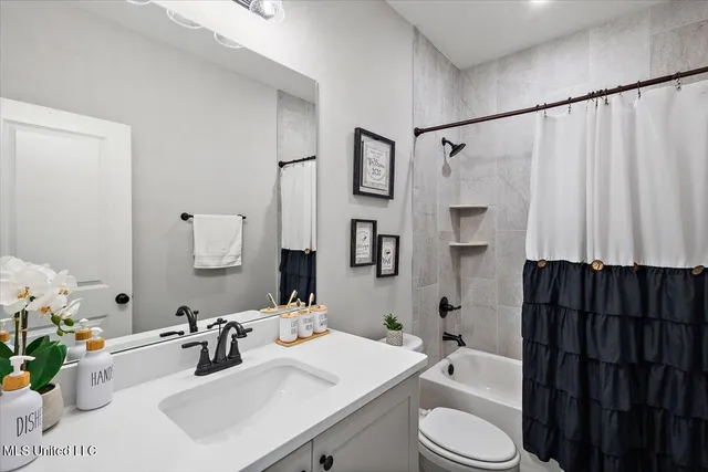 $423,000 | 1254 Creekside Lane, Hernando, MS 38632