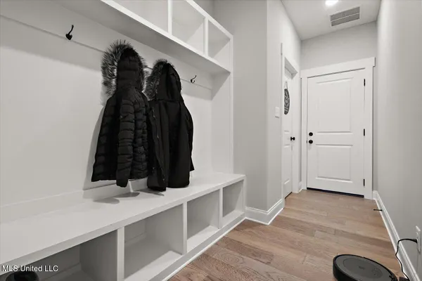 $413,999 | 1254 Creekside Lane, Hernando, MS 38632