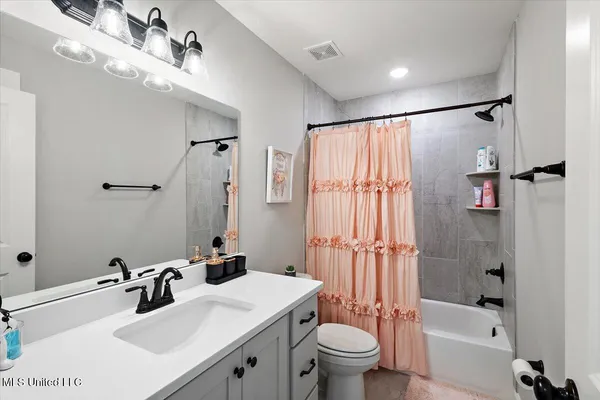 $413,999 | 1254 Creekside Lane, Hernando, MS 38632