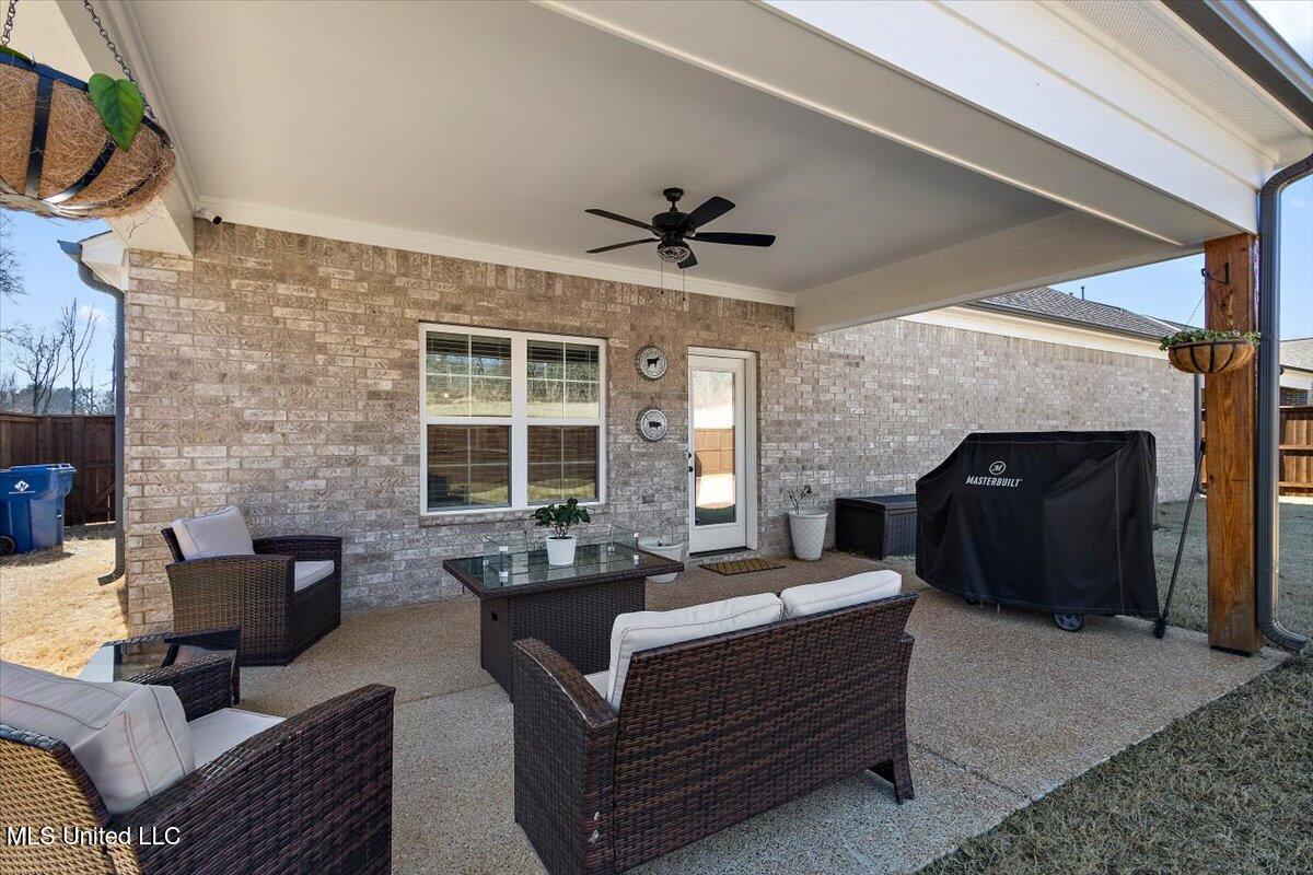 1254 Creekside Lane Hernando, MS 38632 - Photo 32 of 37 32-HTP_7048