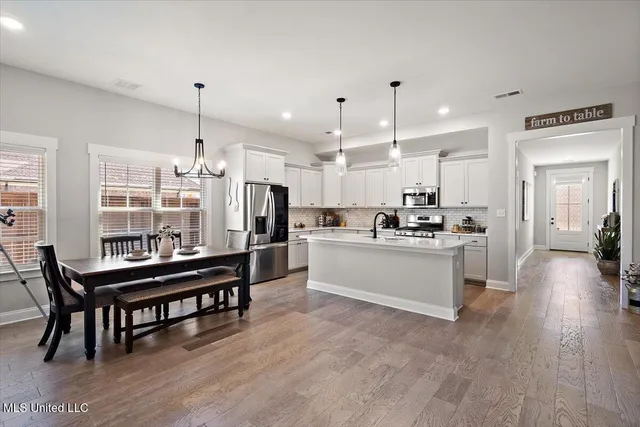 $423,000 | 1254 Creekside Lane, Hernando, MS 38632