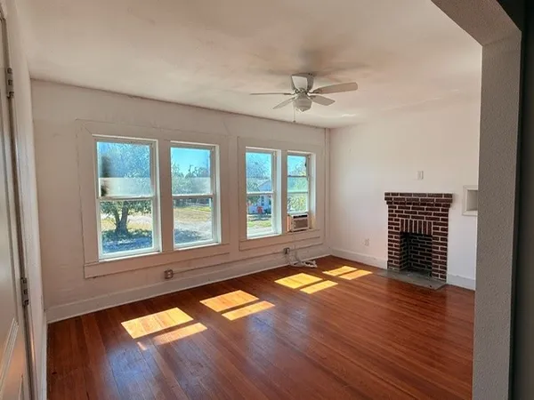 $325,000 | 323 East Ave C, Robstown, TX 78380