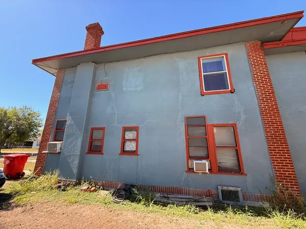 $325,000 | 323 East Ave C, Robstown, TX 78380