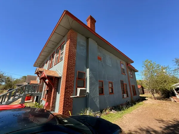 $325,000 | 323 East Ave C, Robstown, TX 78380