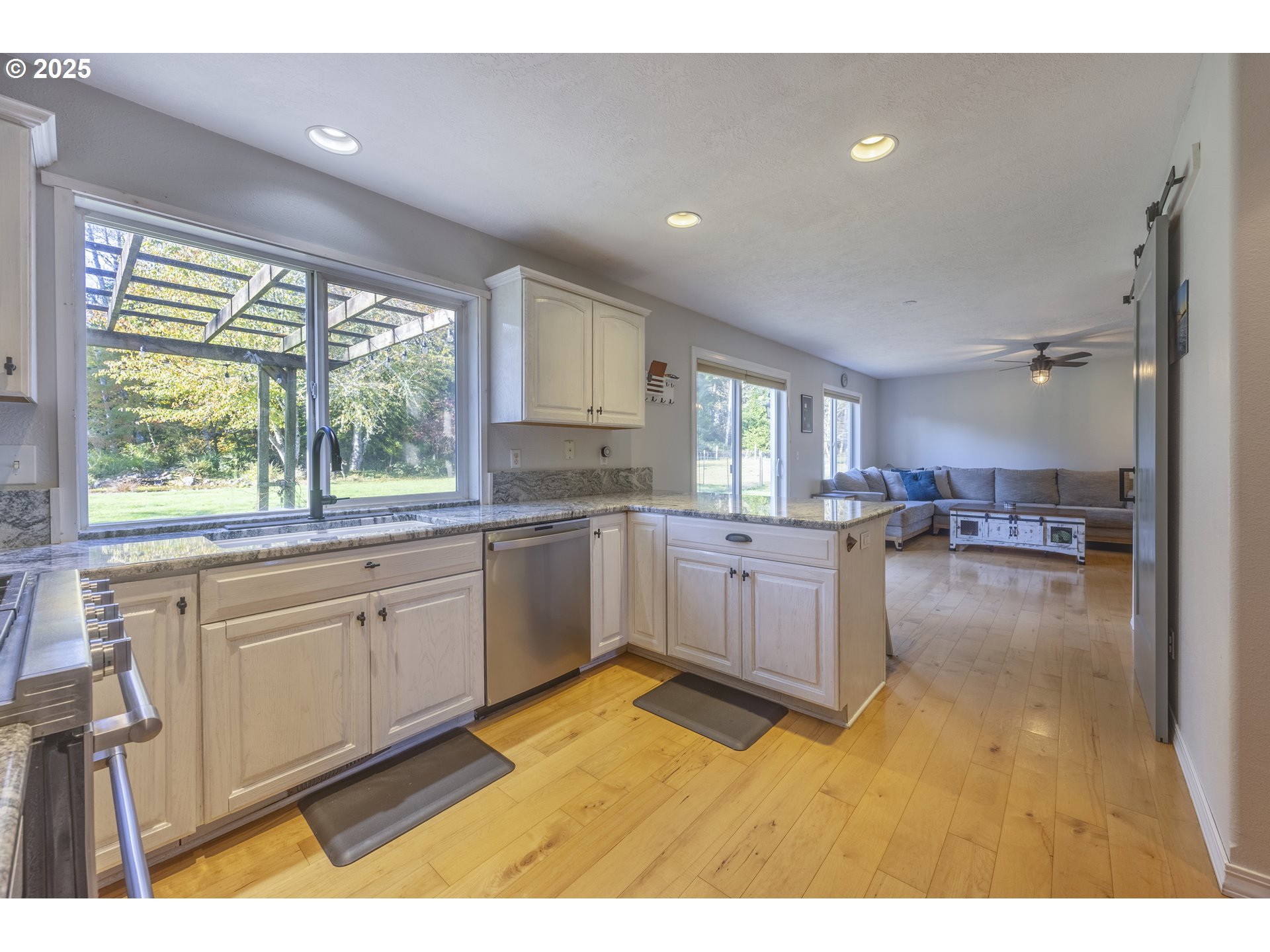 92702 Fern Hill Road Astoria, OR 97103 - Photo 20 of 38 Gallery Image 20