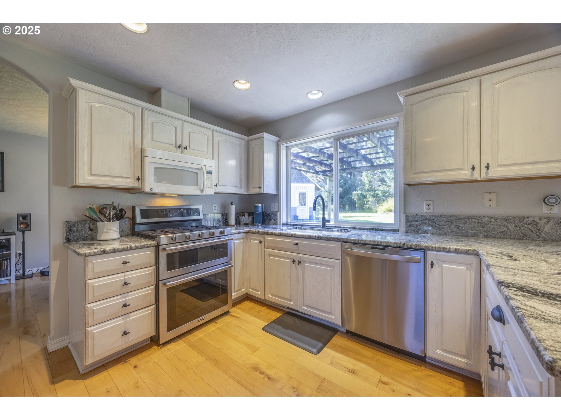 92702 Fern Hill Road Astoria, OR 97103 - Photo 21 of 38 Gallery Image 21