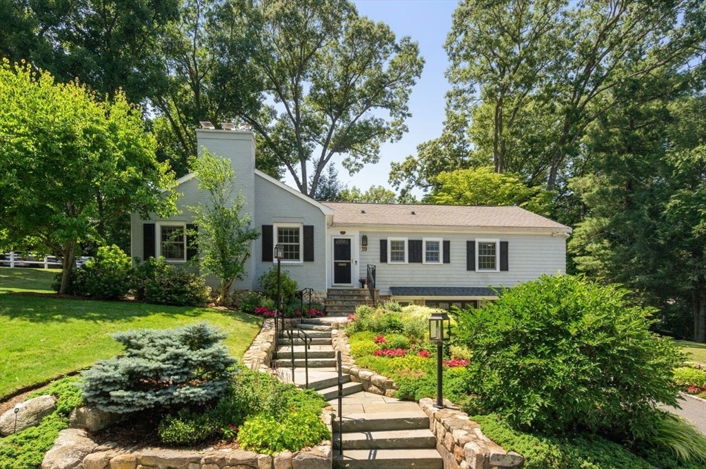 19 Druid Hill Road Newton, MA 02461 - Photo 2 of 35