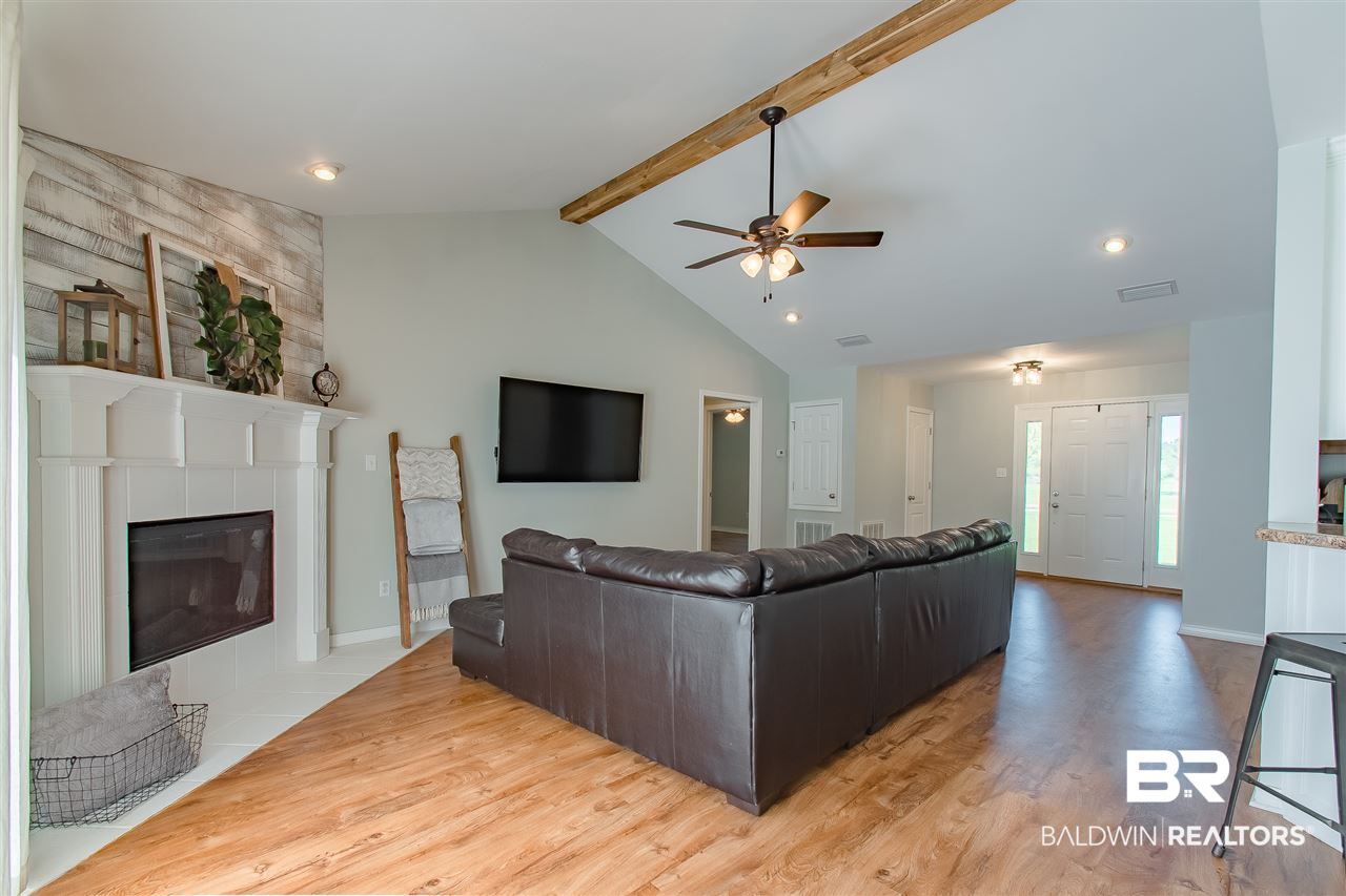 16088 2nd Avenue Silverhill, AL 36576 - Photo 8 of 33