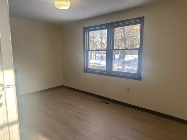 $2,100 | 32 Summit Avenue, Unit R, Derry, NH 03038