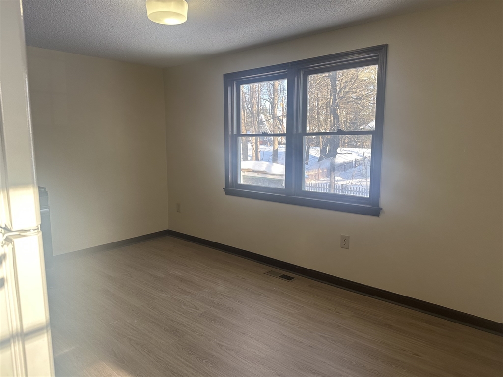 32 Summit Avenue, Unit R Derry, NH 03038 - Photo 17 of 31