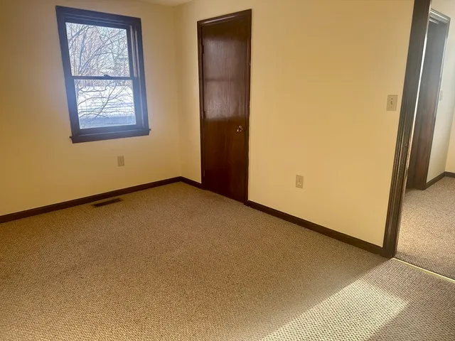 $2,100 | 32 Summit Avenue, Unit R, Derry, NH 03038