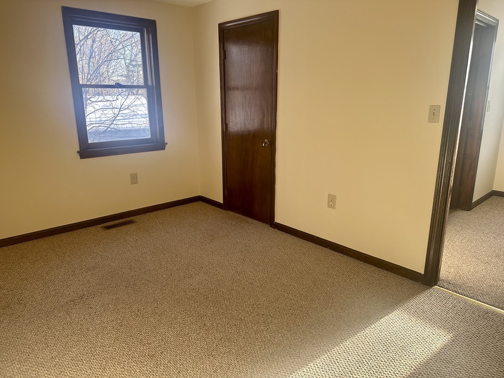 32 Summit Avenue, Unit R Derry, NH 03038 - Photo 24 of 31