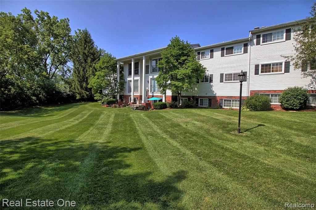 424 Baldwin Avenue Rochester, MI 48307 - Photo 19 of 22