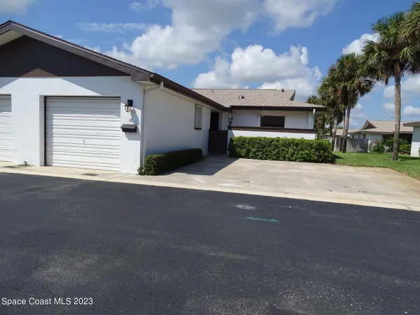 $2,450 | 255 Paradise Boulevard, Unit 18, Indialantic, FL 32903