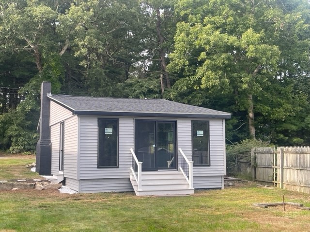 65 Isle Of Capri Road Coventry, RI 02816 - Photo 6 of 15 Gallery Image 6